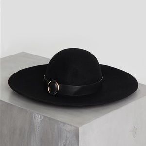 BCBG Faux Leather-trimmed Floppy Hat - Black